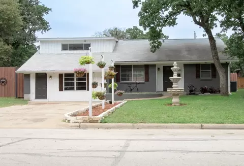 3521 Grady St, Forest Hill, TX 76119