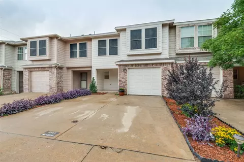 3963 Seaside Ct, Euless, TX 76040