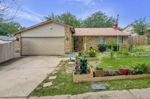 6505 Greenspring Dr, Arlington, TX 76016