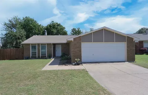 4208 Silverberry Ave, Fort Worth, TX 76137