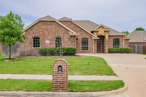 1115 Oak Ridge Rd, Forney, TX 75126