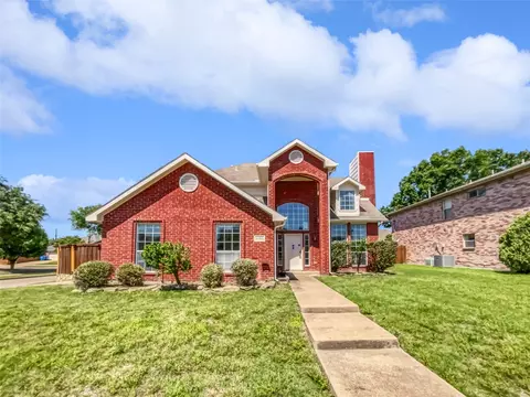 6301 Bobbie Ln, Rowlett, TX 75089
