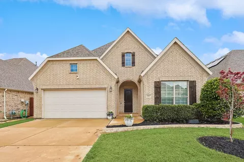 15017 Ravens Way, Roanoke, TX 76262