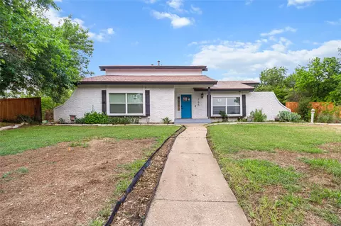 165 Village Estates Dr, Highland Village, TX 75077