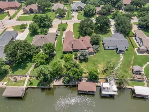 1406 Conejos Ct, Granbury, TX 76048
