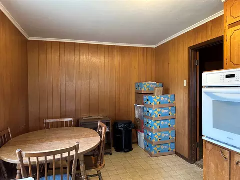 Kitchen - 406 E Adams St, Itasca, TX 76055 photo 2 of 2