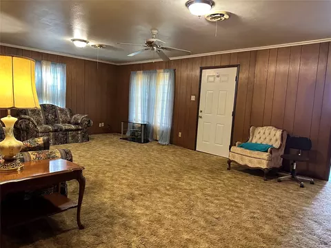 Living - 406 E Adams St, Itasca, TX 76055 photo 1 of 2