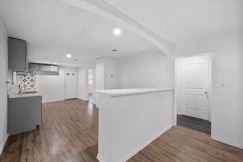 1122 E Palestine St, Mexia, TX 76667