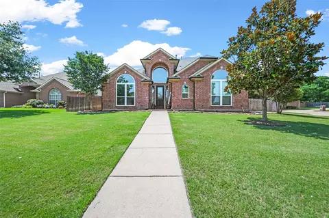 2406 Summer Glen Ct, Arlington, TX 76001