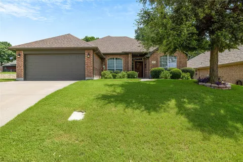 927 White Marlin Dr, Burleson, TX 76028
