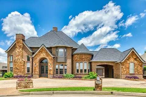 1004 Edgewater Ct, Colleyville, TX 76034