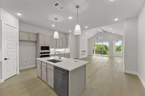 1032 Olympic Dr, Rockwall, TX 75087 photo 7