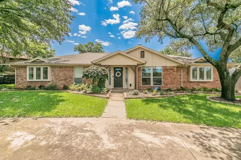 6532 Spring River Ln, North Richland Hills, TX 76180