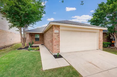 8829 Quarry Ridge Trl, Fort Worth, TX 76244