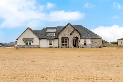 1050 Pilgrim Trl, Weatherford, TX 76088