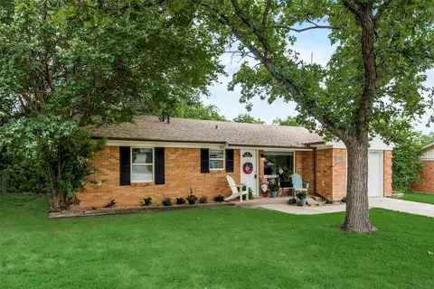 4705 Tony Ct, Fort Worth, TX 76135