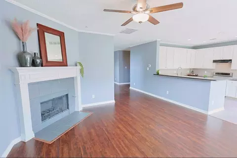 225 Lincoln Ln, Crowley, TX 76036