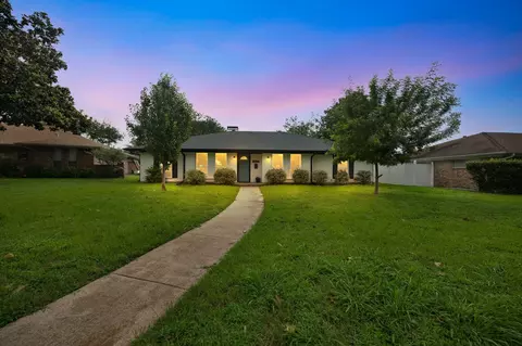 4308 Blackheath Rd, Dallas, TX 75227