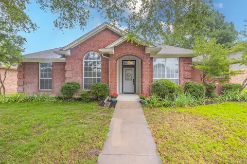 2804 Boyd St, Ennis, TX 75119