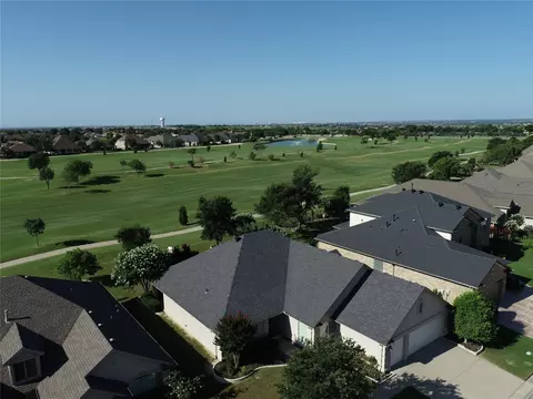 9041 Gardenia Dr, Denton, TX 76207
