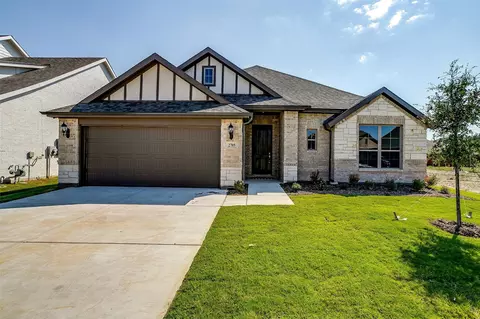 2705 Richard St, Burleson, TX 76028