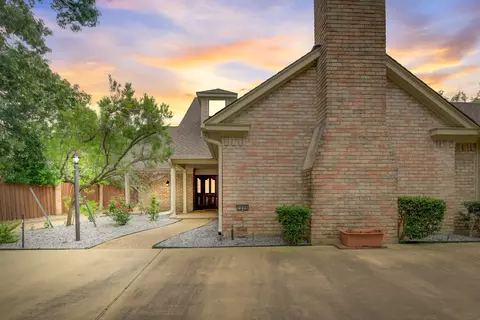 7006 Woodland Dr, Dallas, TX 75225