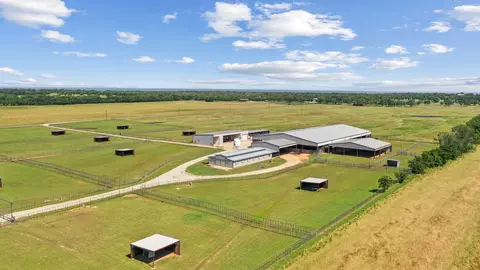 5939 Fm 52, Perrin, TX 76486