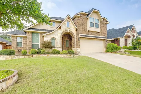 1232 Barberry Dr, Burleson, TX 76028