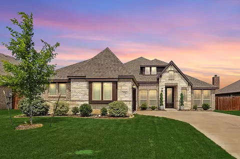 726 Larkspur Ln, Midlothian, TX 76065
