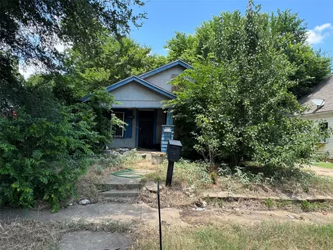 1315 E Pulaski St, Fort Worth, TX 76104