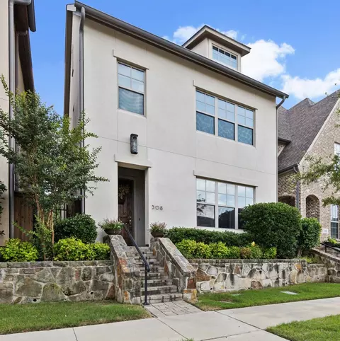 308 Skystone Dr, Irving, TX 75038