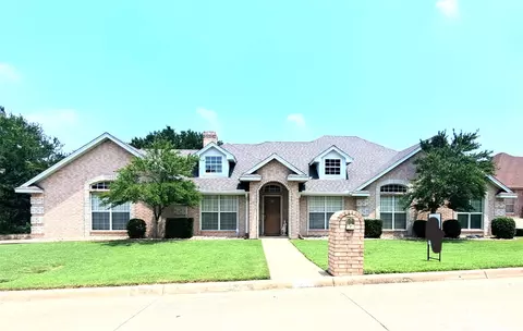 4209 Hollow Creek Ct, Aledo, TX 76008