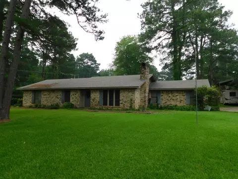 159 Academy Dr, Springhill, LA 71075