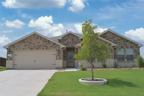 1217 Rolling Meadows Dr, Cedar Hill, TX 75104