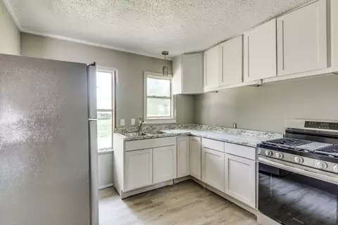 319 Rea Ave, Lancaster, TX 75146