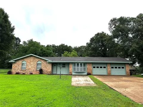 4824 Haning Dr, Paris, TX 75462