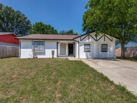 309 N Heights Dr, Crowley, TX 76036