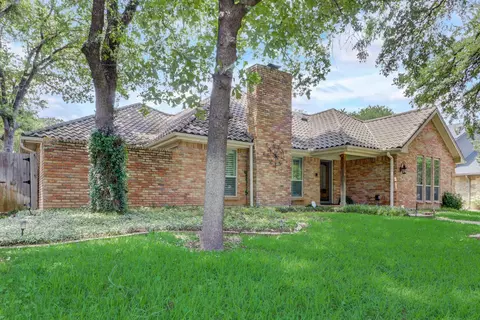 3606 Lake Tahoe Dr, Arlington, TX 76016