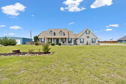 312 Old Chisholm Trl, Rhome, TX 76078