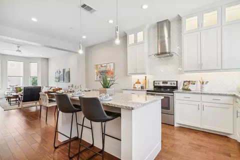 117 W Walters St, Lewisville, TX 75057