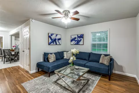 1717 Fort Worth St, Grand Prairie, TX 75050