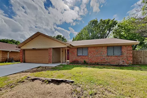 400 Gloria St, Keller, TX 76248