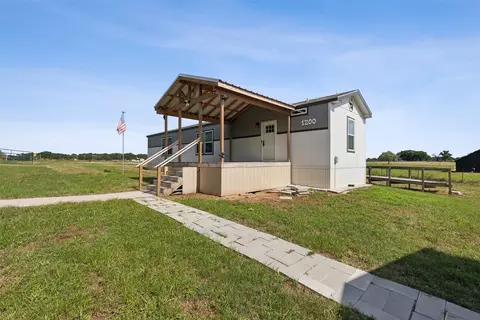 1200 E Red Deer Rd, Cleburne, TX 76031 photo 6