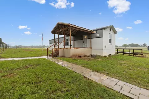 1200 E Red Deer Rd, Cleburne, TX 76031 photo 2