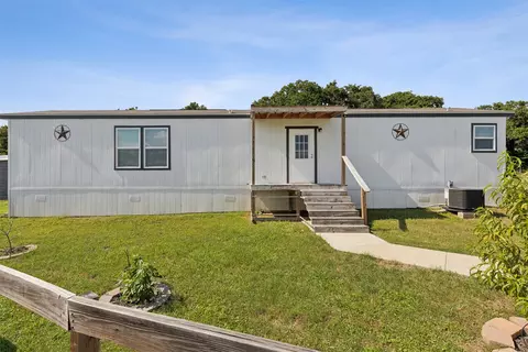 1200 E Red Deer Rd, Cleburne, TX 76031 photo 5