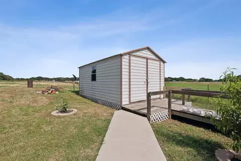 1200 E Red Deer Rd, Cleburne, TX 76031 photo 22
