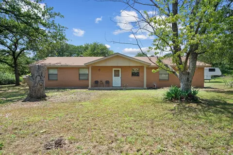 600 Windsor Ln, Springtown, TX 76082
