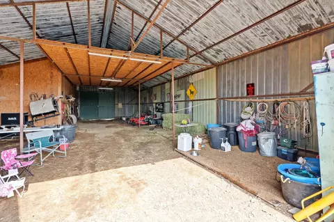 140 Kickapoo Ct, Lipan, TX 76462 photo 31