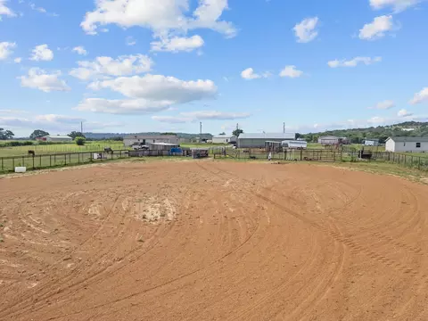 140 Kickapoo Ct, Lipan, TX 76462 photo 5