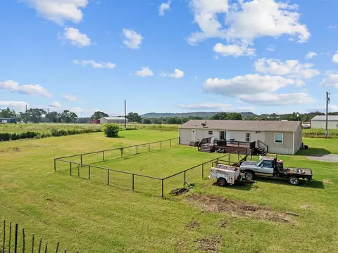 140 Kickapoo Ct, Lipan, TX 76462 photo 14